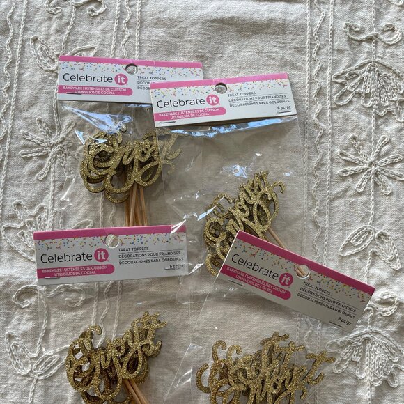 Gold Treat Toppers - Set of 4 packs - Picture 2 of 3